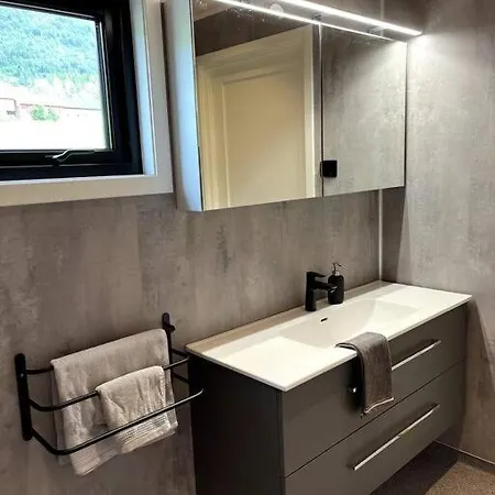 Kavliskogen Panorama * Isfjorden