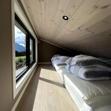 Kavliskogen Panorama * Isfjorden