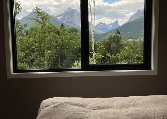 Kavliskogen Panorama Isfjorden